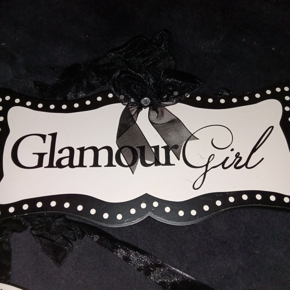2 Metal Signs - Picture 6 of 6